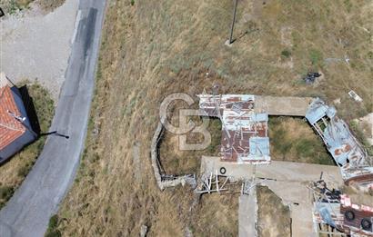 Karaburun Sarpıncık Köyünde Deniz ve Doğa Manzaralı Tarla