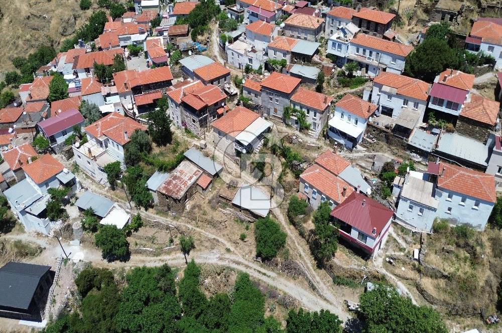Karaburun Sarpıncık Köy Merkezinde Satılık Arsa