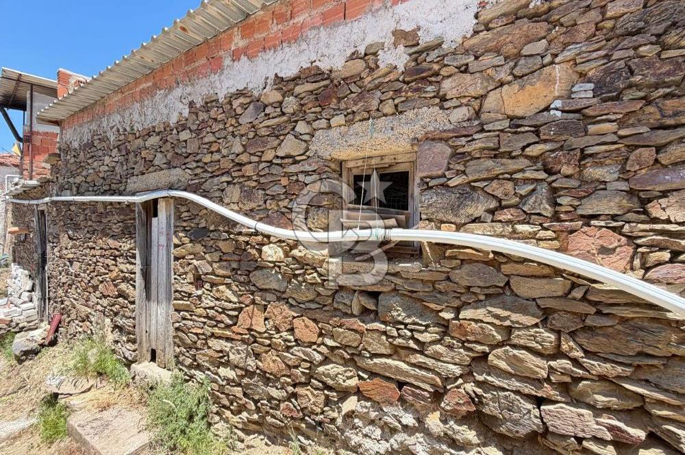 Karaburun Sarpıncık Köy Merkezinde Satılık Arsa