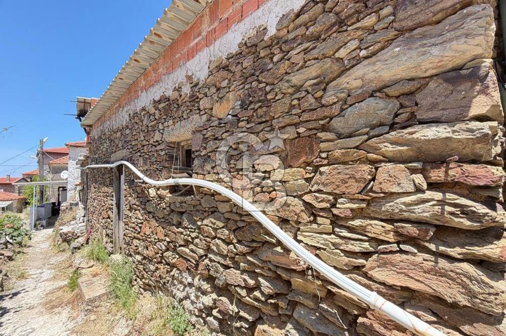 Karaburun Sarpıncık Köy Merkezinde Satılık Arsa
