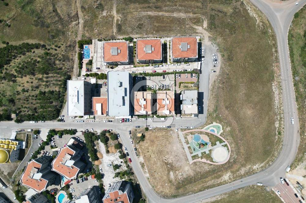 EGEKENT-2’DE SATILIK 3+1 FERAH VE KONFORLU DAİRE