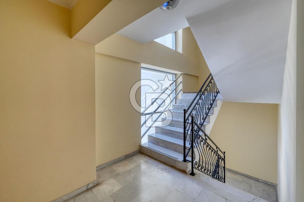 Bayraklı Manavkuyu Çamkıran Pazaryeri Karşısı Kiralık  3+1 Daire