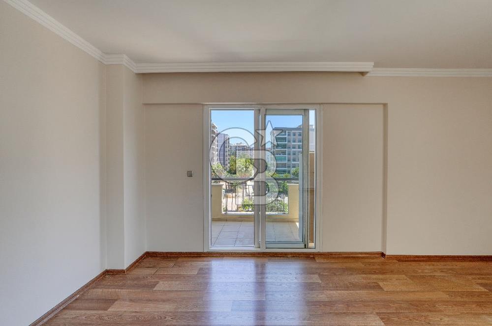 Bayraklı Manavkuyu Çamkıran Pazaryeri Karşısı Kiralık  3+1 Daire