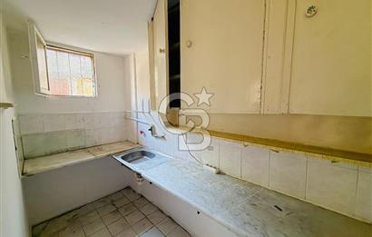 Karşıyaka Çarşı Tiyatro Sokağı Paraleli Kiralık Dükkan & Mağaza