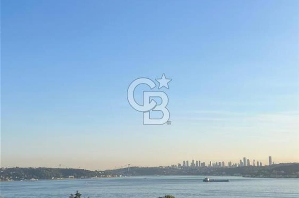 Beykoz Merkezde Full Boğaz Manzaralı Satılık 5+1 Lüks Tripleks Villa