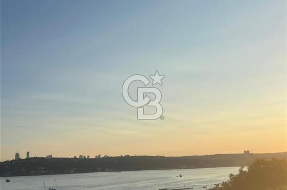 Beykoz Merkezde Full Boğaz Manzaralı Satılık 5+1 Lüks Tripleks Villa