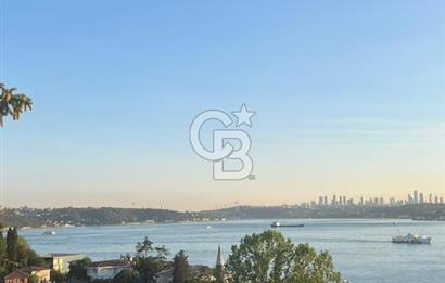 Beykoz Merkezde Full Boğaz Manzaralı Satılık 5+1 Lüks Tripleks Villa