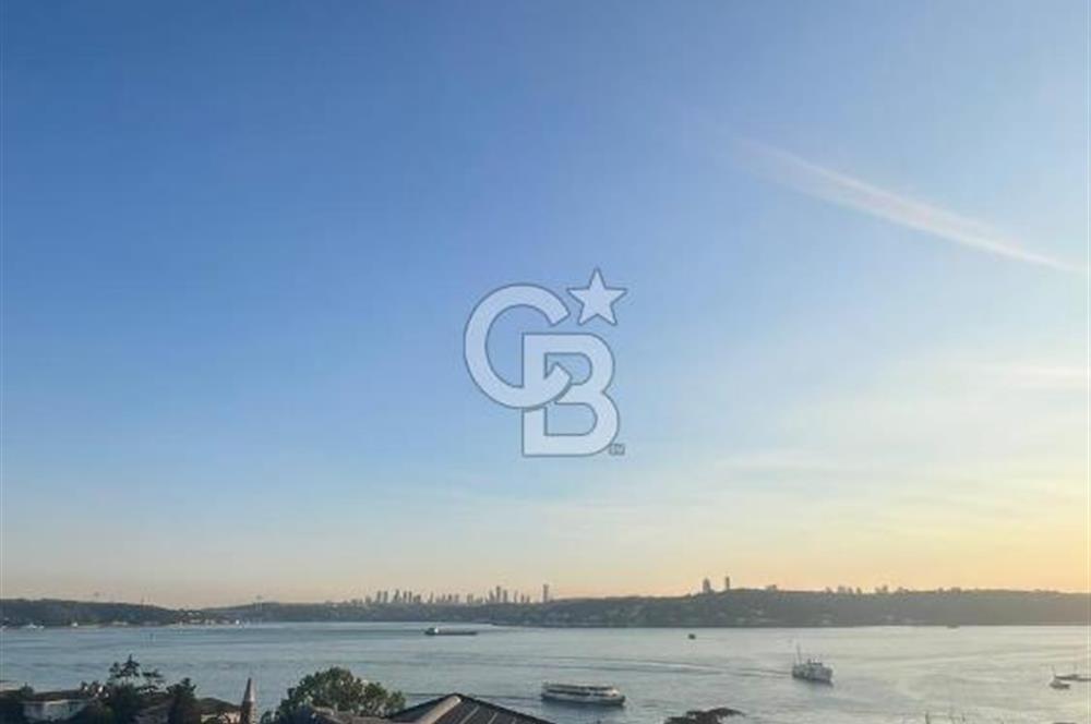 Beykoz Merkezde Full Boğaz Manzaralı Satılık 5+1 Lüks Tripleks Villa