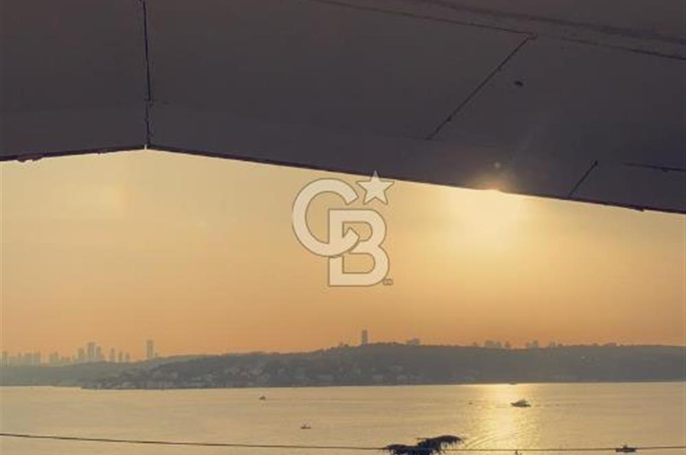 Beykoz Merkezde Full Boğaz Manzaralı Satılık 5+1 Lüks Tripleks Villa