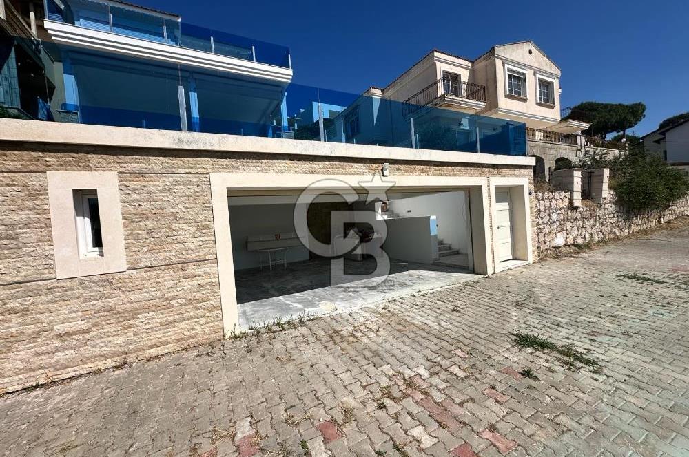 ÇEŞME ARDIÇ - PAŞALİMANI 6+1 HAVUZLU EŞYALI KİRALIK VİLLA