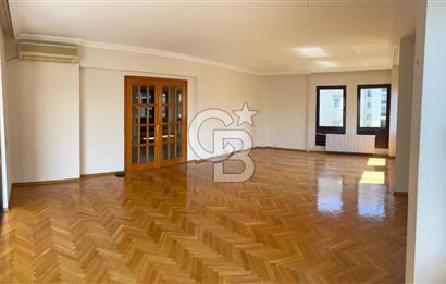 Caddebostan'da Kiralık Geniş 4+1 Güney Cephe Daire