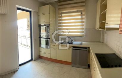 Caddebostan'da Kiralık Geniş 4+1 Güney Cephe Daire