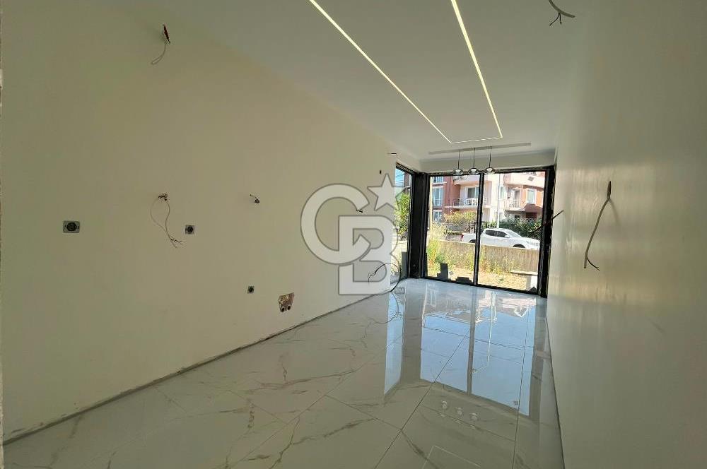 BAŞİSKELE'DE 4+1 383 m² ARSA İÇİNDE HAVUZLU SATILIK VİLLA