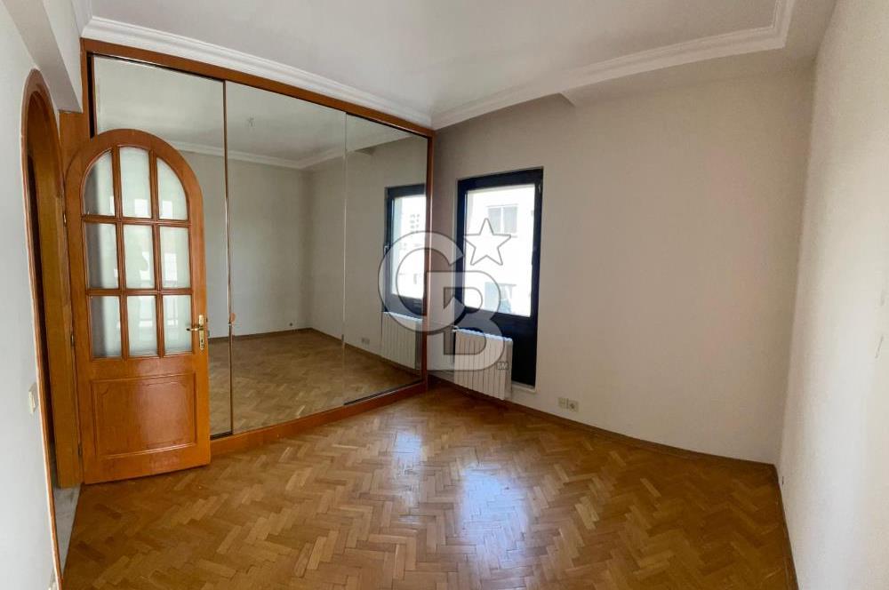 Caddebostan'da Kiralık Geniş 4+1 Güney Cephe Daire