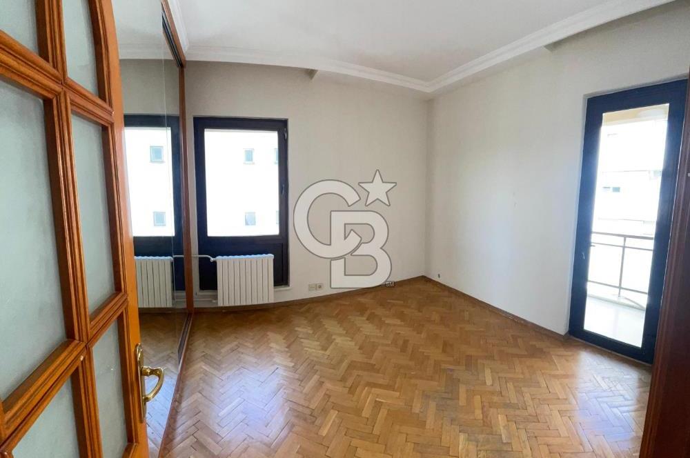 Caddebostan'da Kiralık Geniş 4+1 Güney Cephe Daire