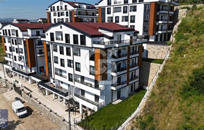 Başiskele Barbaros'ta Satılık 150 m2 3+1 Site içi B.Dubleks