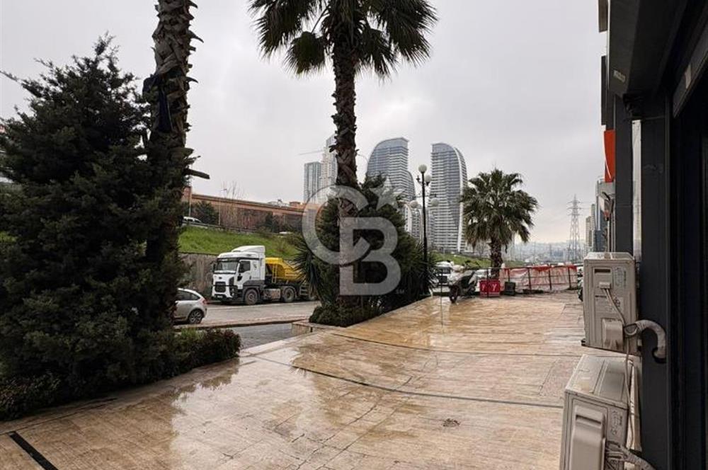 Esenyurt Akevler Mah.E5 Üzeri Satılık 100 M2 Depolu Dükkan