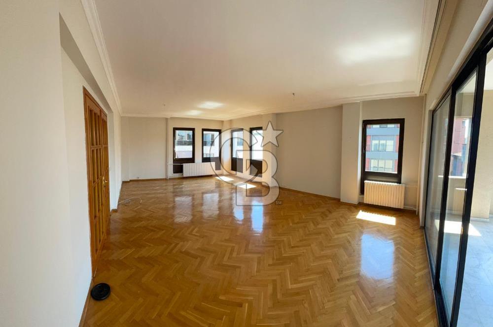 Caddebostan'da Kiralık Geniş 4+1 Güney Cephe Daire