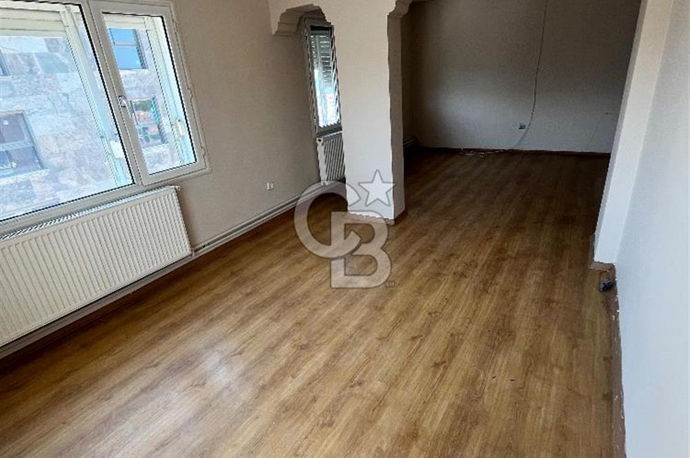     Hatay İnönü Caddesi’nde Deniz Manzaralı 2+1 Kiralık Daire