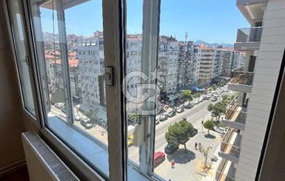     Hatay İnönü Caddesi’nde Deniz Manzaralı 2+1 Kiralık Daire