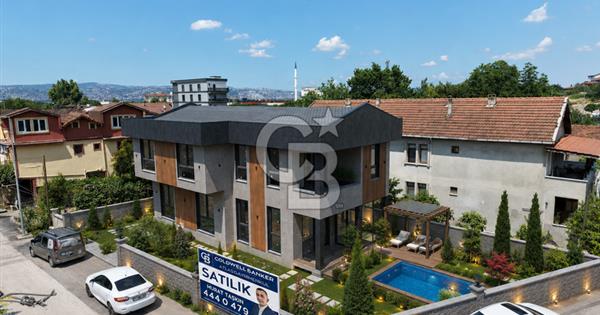 BAŞİSKELE'DE 4+1 383 m² ARSA İÇİNDE HAVUZLU SATILIK VİLLA - 370617