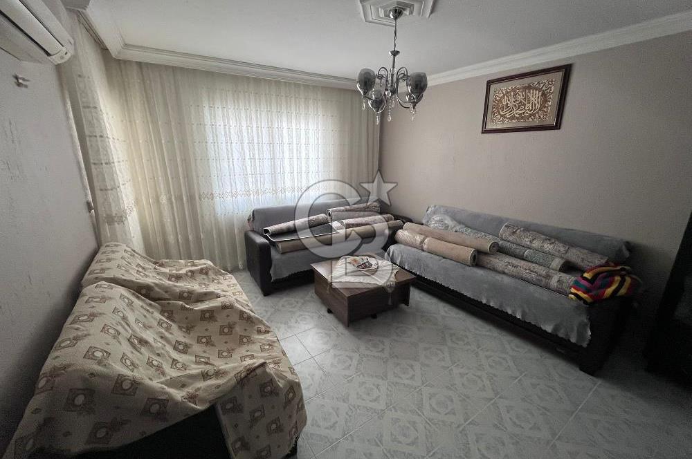 KARABAĞLAR PEKER MAHALLESİNDE SATILIK 3 KATLI BİNA