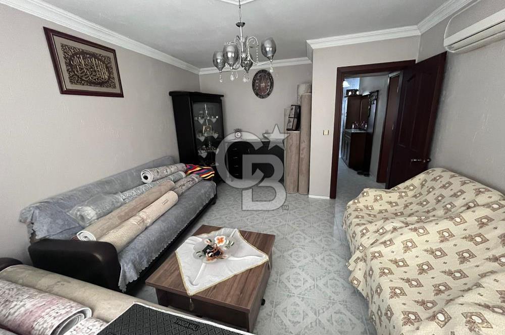 KARABAĞLAR PEKER MAHALLESİNDE SATILIK 3 KATLI BİNA