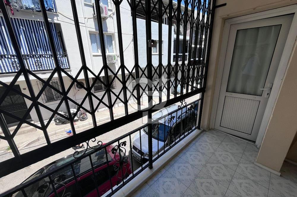 KARABAĞLAR PEKER MAHALLESİNDE SATILIK 3 KATLI BİNA