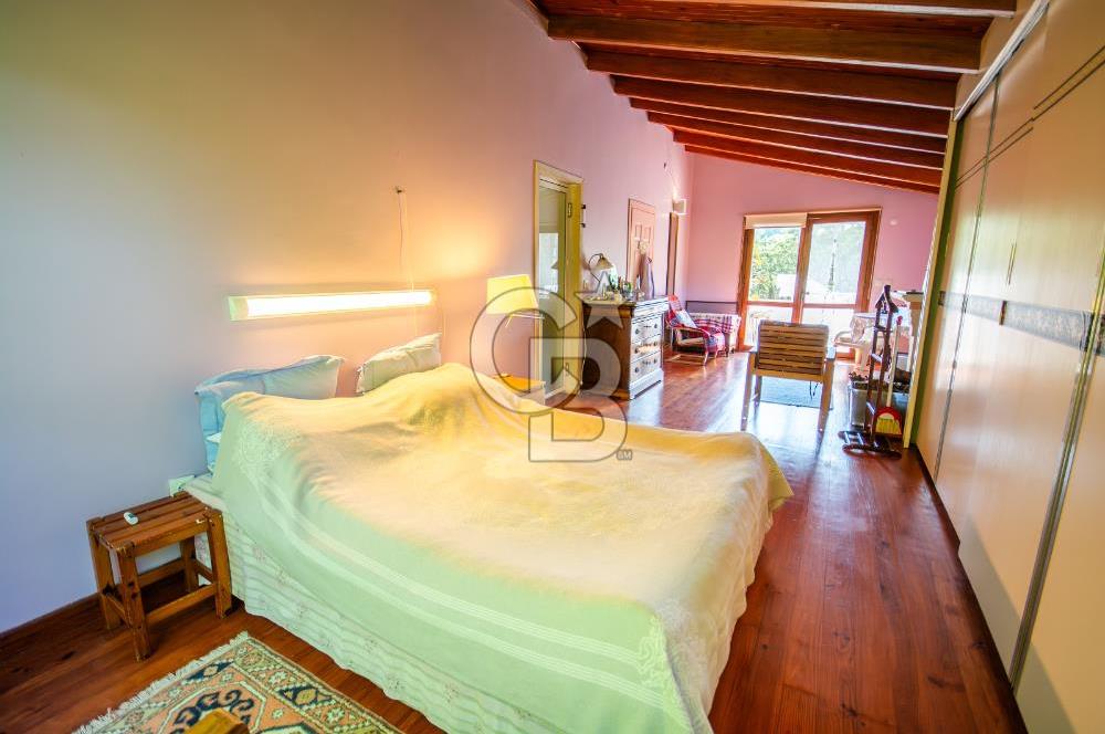 Şile Manşer de Doğa İçinde Satılık Ek İmarlı Villa