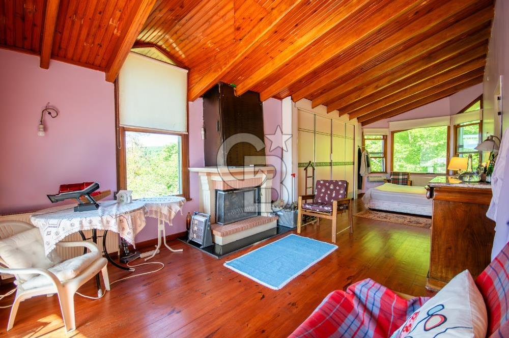 Şile Manşer de Doğa İçinde Satılık Ek İmarlı Villa
