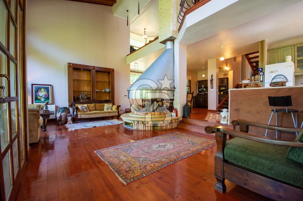 Şile Manşer de Doğa İçinde Satılık Ek İmarlı Villa