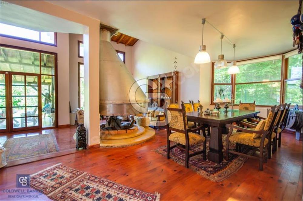 Şile Manşer de Doğa İçinde Satılık Ek İmarlı Villa