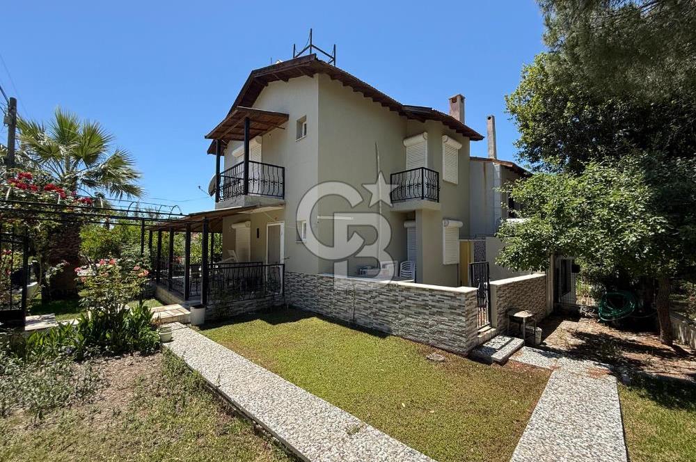 Seferihisar Akarcada Denize Sıfır Sitede Satılık Villa