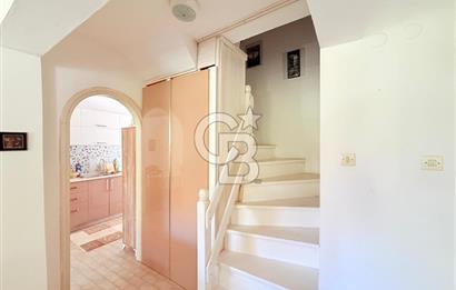 Seferihisar Akarcada Denize Sıfır Sitede Satılık Villa