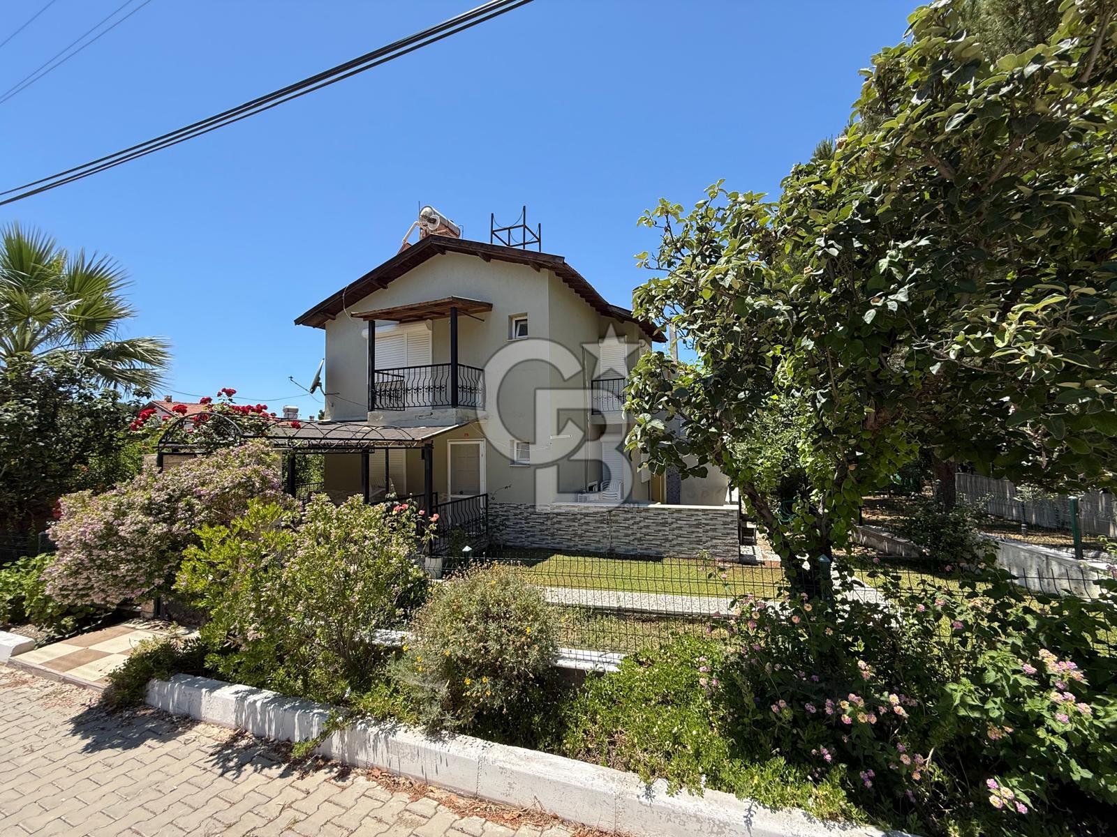 Seferihisar Akarcada Denize Sıfır Sitede Satılık Villa