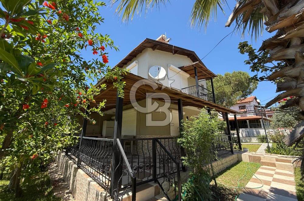 Seferihisar Akarcada Denize Sıfır Sitede Satılık Villa