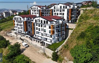 Başiskele Barbaros'ta Satılık 150 m2 3+1 Site içi B.Dubleks