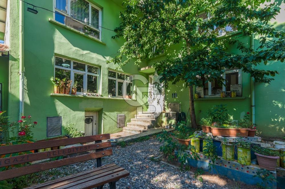 ÇEKİRGE MEYDANINDA SATILIK TARİHİ DOKULU MÜSTAKİL EV Favorilerime Ekle Yazdır