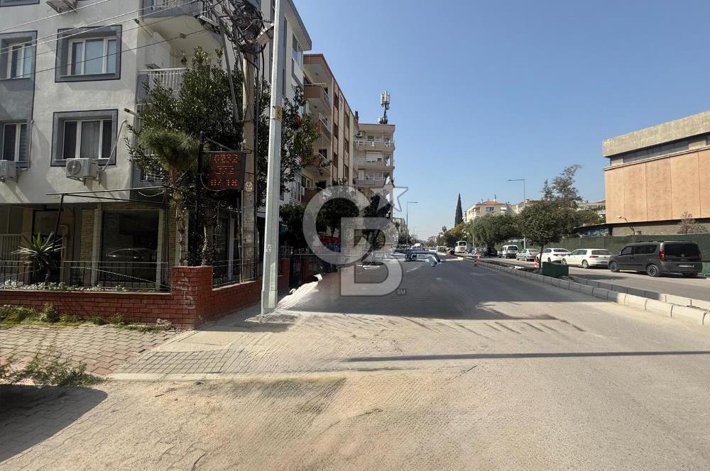 Bahçelievler Cadde Üstünde Köşe Konumlu Kiralık Dükkan
