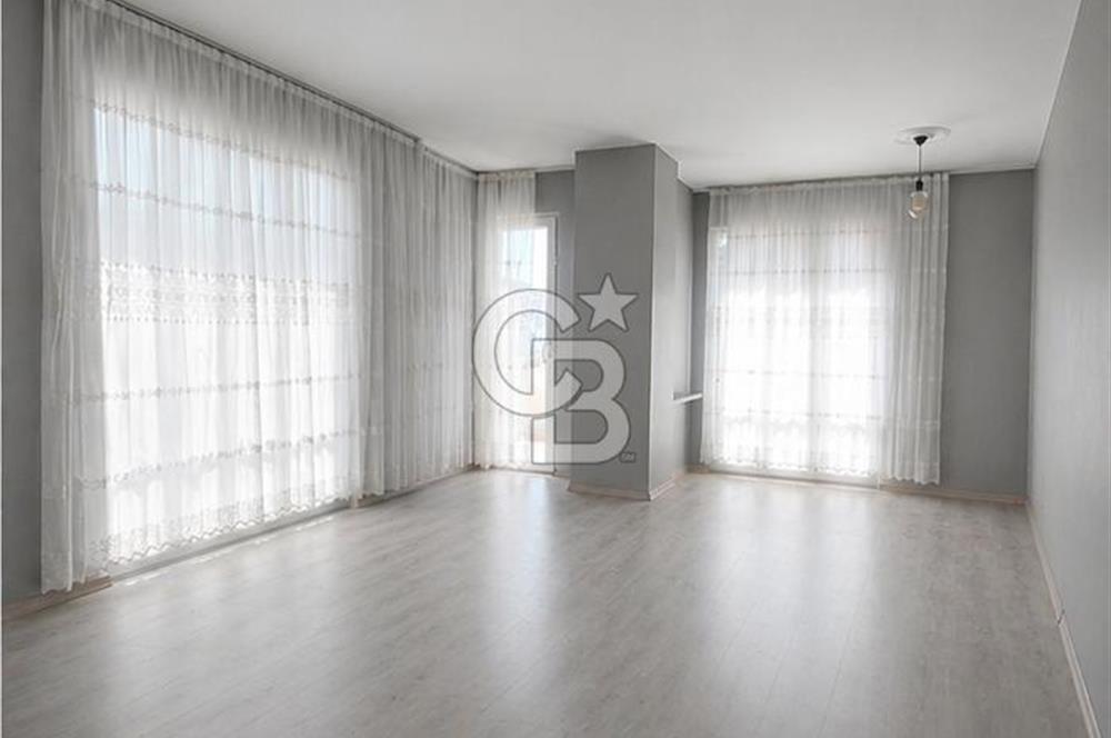 MALTEPE AYDINEVLER SİTEDE E-5 YAKINI SATLIK  DUBLEX DAİRE
