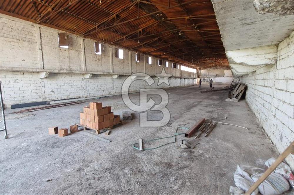 İzmir Menemen Günerli'de 700m² Kapalı Alanlı Kiralık Depo CB PH