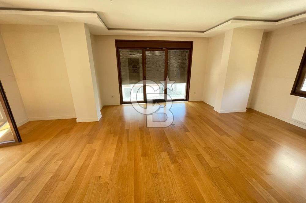 SUADİYE KAVİSLİ SOKAKTA GENİŞ 3+1 DAİRE