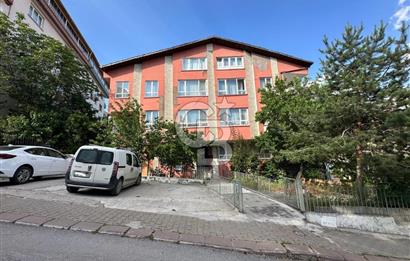Yunus Emre Mah.,Eşyasız,160 m² 4+1 Terası Kapalı Kiralık Dubleks