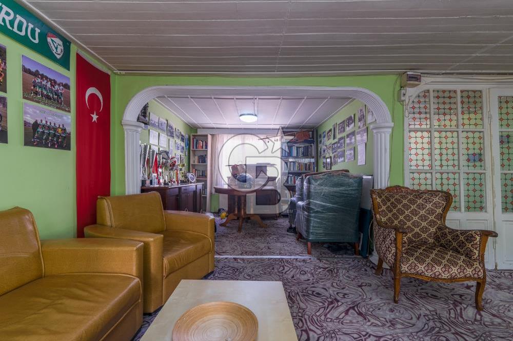 ÇEKİRGE MEYDANINDA SATILIK TARİHİ DOKULU MÜSTAKİL EV Favorilerime Ekle Yazdır