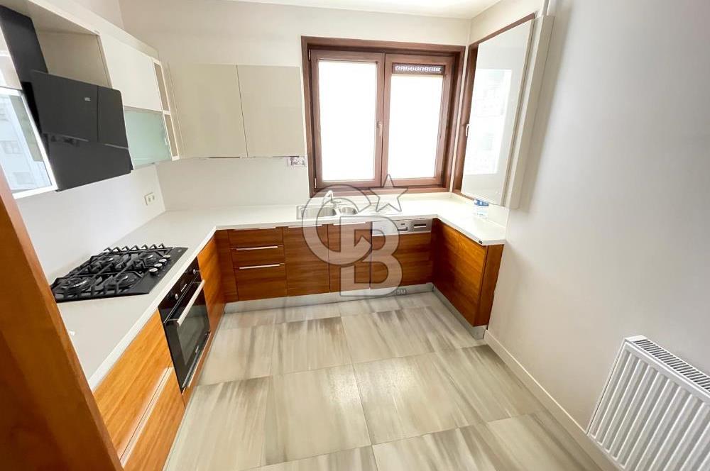 SUADİYE KAVİSLİ SOKAKTA GENİŞ 3+1 DAİRE