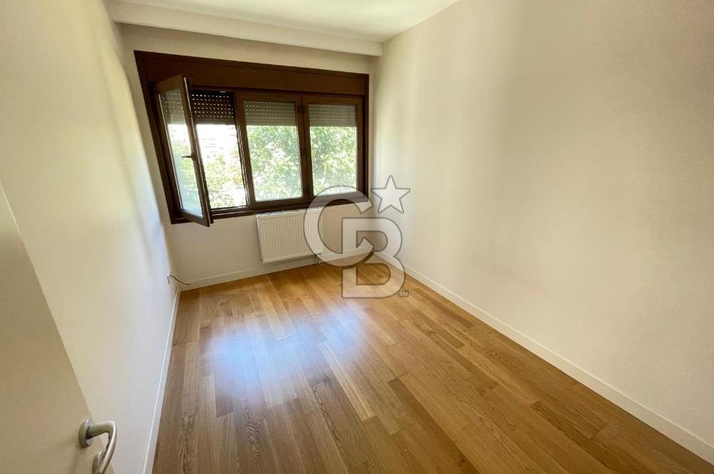 SUADİYE KAVİSLİ SOKAKTA GENİŞ 3+1 DAİRE