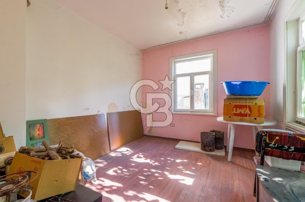 ÇEKİRGE MEYDANINDA SATILIK TARİHİ DOKULU MÜSTAKİL EV Favorilerime Ekle Yazdır