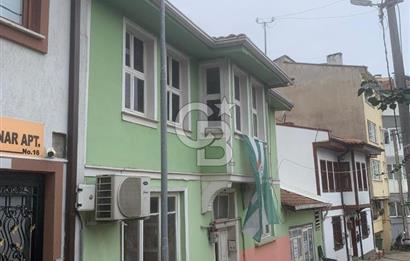 ÇEKİRGE MEYDANINDA SATILIK TARİHİ DOKULU MÜSTAKİL EV Favorilerime Ekle Yazdır