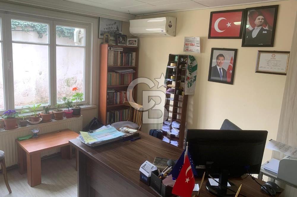 ÇEKİRGE MEYDANINDA SATILIK TARİHİ DOKULU MÜSTAKİL EV Favorilerime Ekle Yazdır