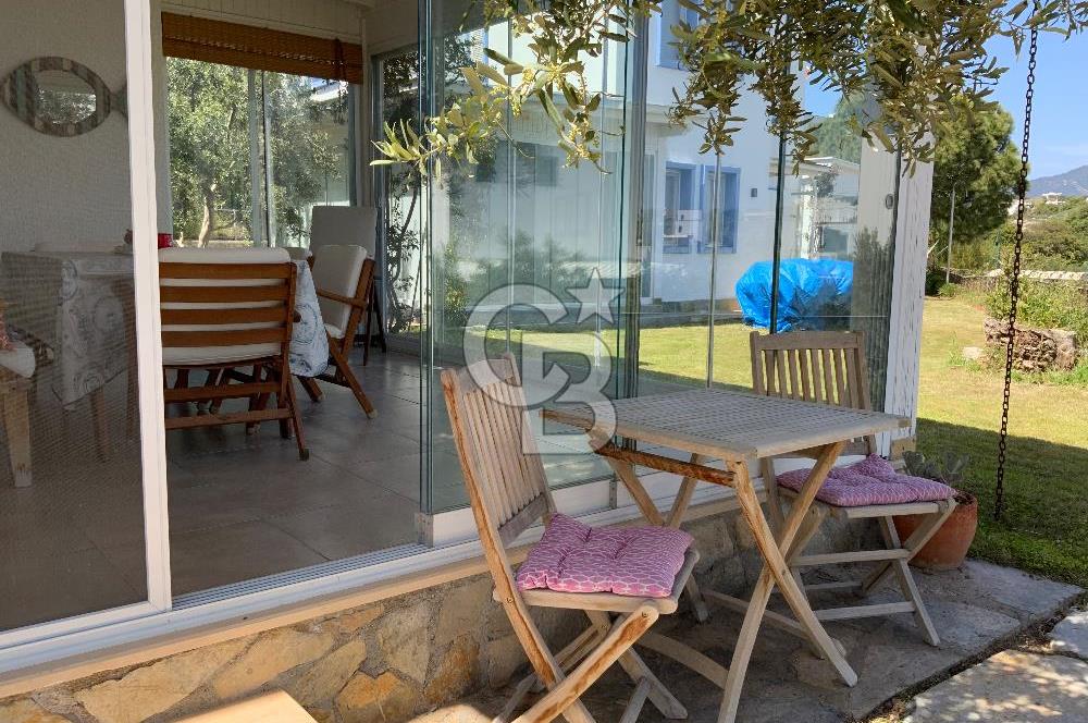 Bodrum Ortakent Yahşi'de Özel plajlı, Bahçeli Kiralık Dubleks Ev